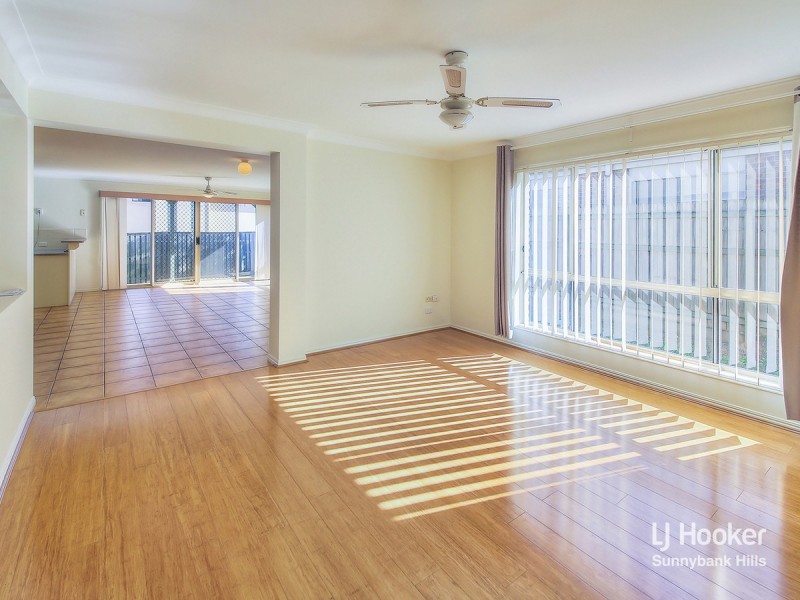 21/15 Parnassus Street, Robertson QLD 4109