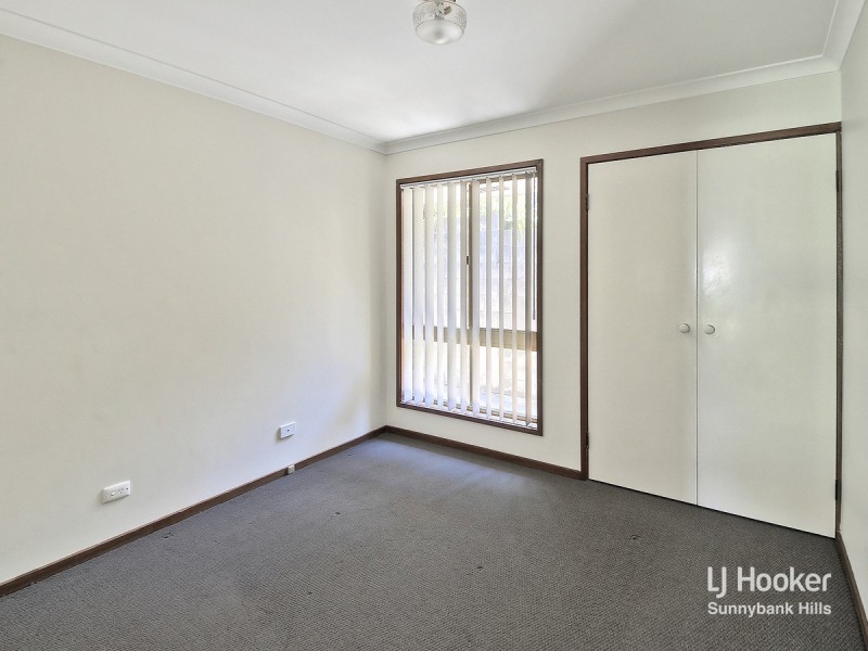 10 Knightsbridge Crescent, Rochedale QLD 4123