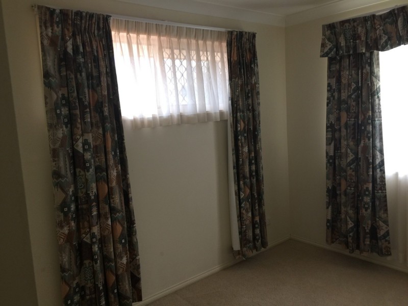 16 Carnation Crescent, Calamvale QLD 4116