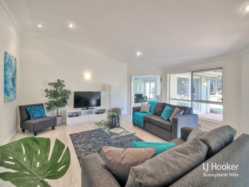 348 Warrigal Road, Eight Mile Plains QLD 4113