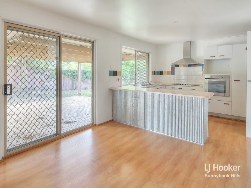 5 Maroo Street, Eight Mile Plains QLD 4113