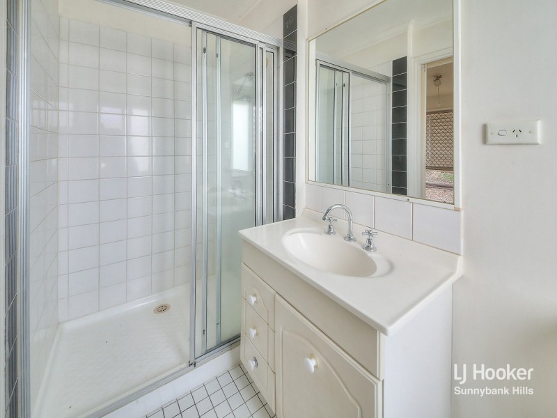 5 Maroo Street, Eight Mile Plains QLD 4113