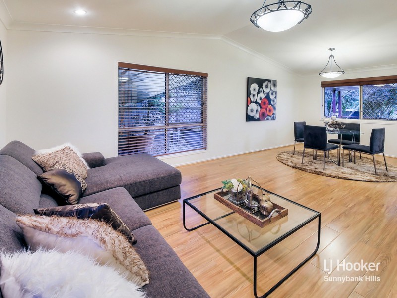 11 Boronia Close, Calamvale QLD 4116