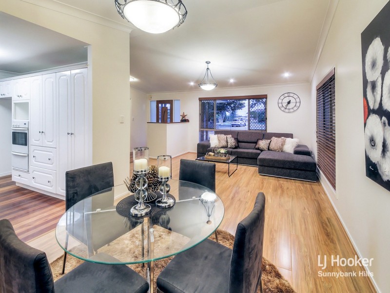 11 Boronia Close, Calamvale QLD 4116