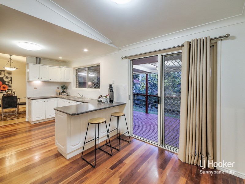 11 Boronia Close, Calamvale QLD 4116