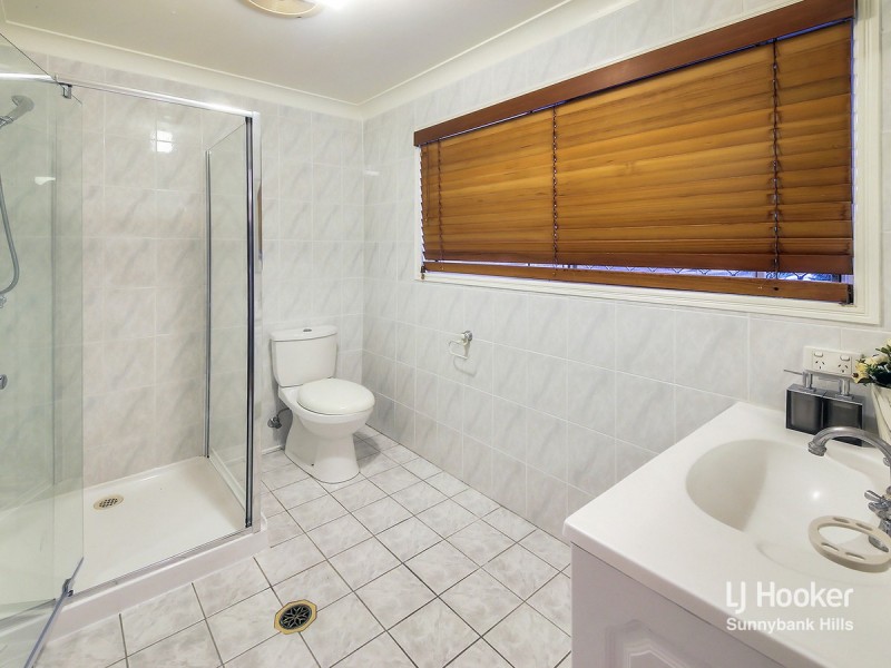 11 Boronia Close, Calamvale QLD 4116