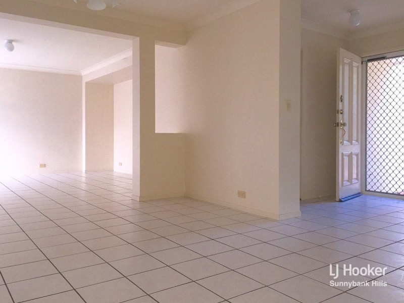 15 Emerald Place, Runcorn QLD 4113