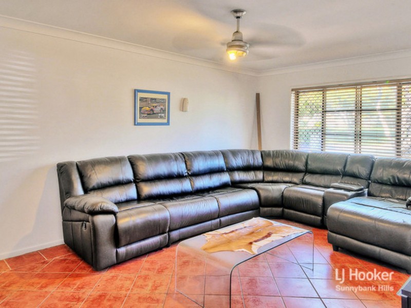 18 Antlia Street, Regents Park QLD 4118