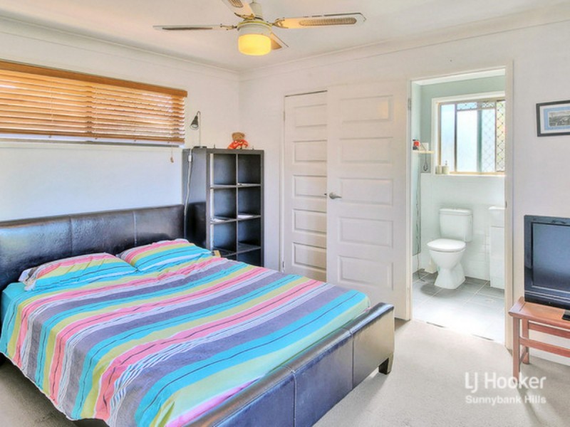 18 Antlia Street, Regents Park QLD 4118