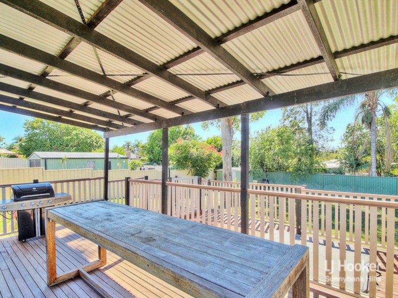 18 Antlia Street, Regents Park QLD 4118