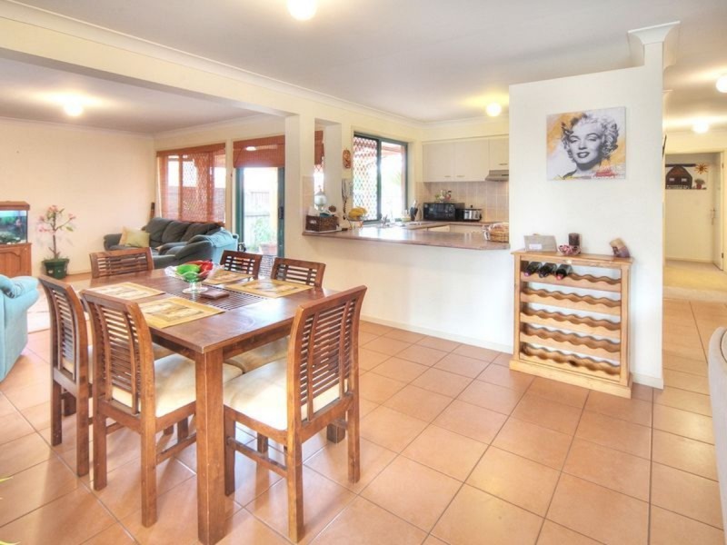 10 Richmond Street, Calamvale QLD 4116
