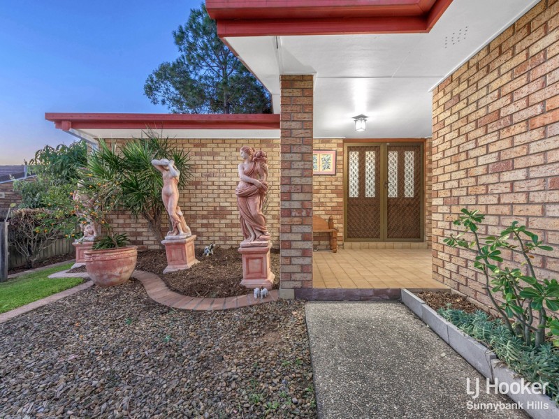 18 Coolidge Court, Stretton QLD 4116