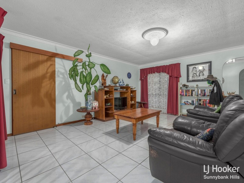 18 Coolidge Court, Stretton QLD 4116