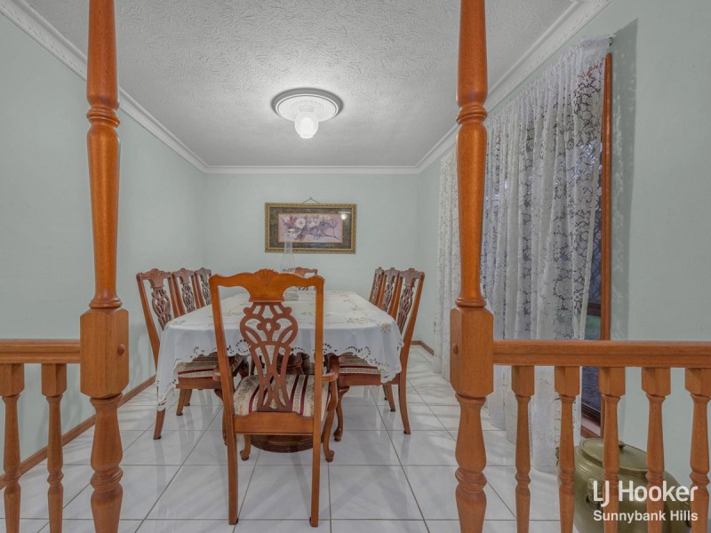 18 Coolidge Court, Stretton QLD 4116