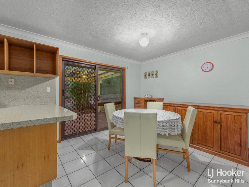 18 Coolidge Court, Stretton QLD 4116