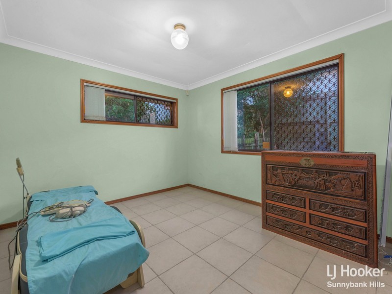 18 Coolidge Court, Stretton QLD 4116