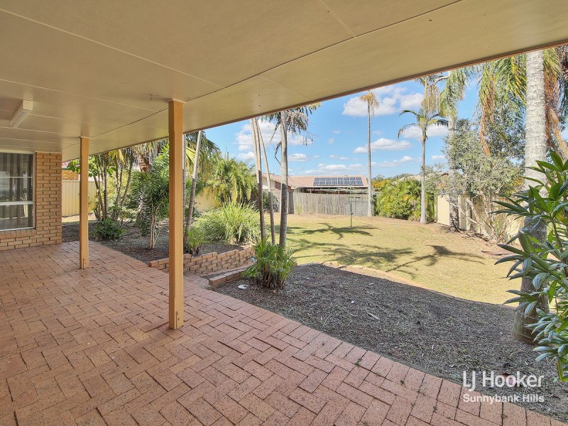 11 Gulubia Place, Calamvale QLD 4116