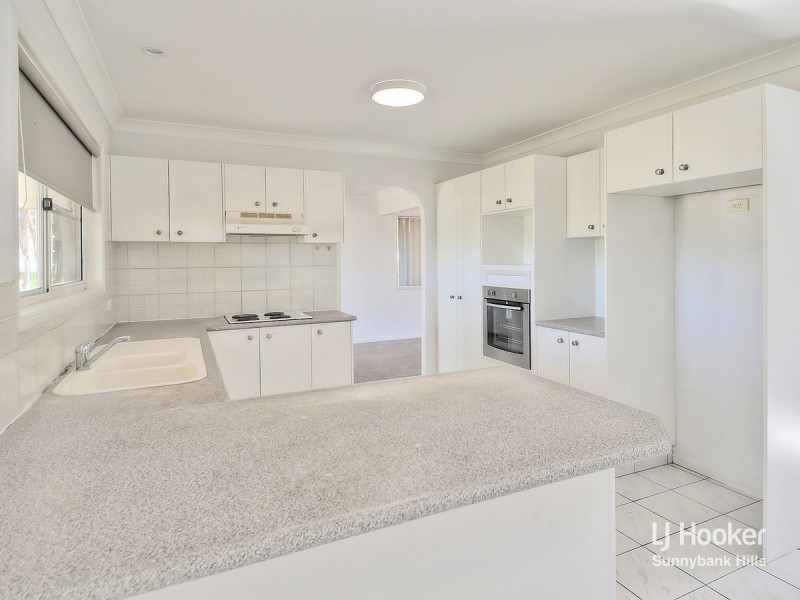11 Gulubia Place, Calamvale QLD 4116