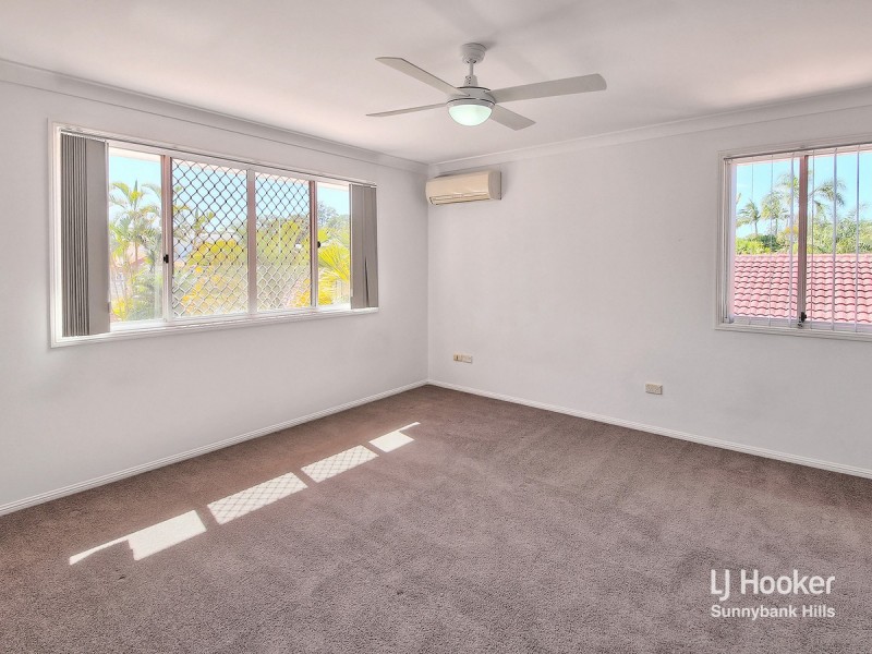 11 Gulubia Place, Calamvale QLD 4116