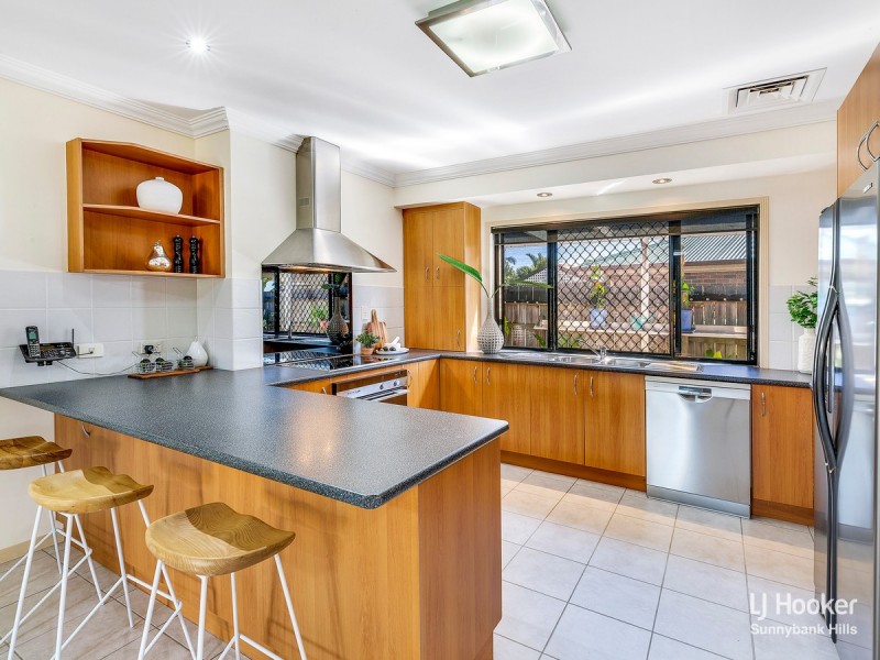 90 Ulinga Crescent, Parkinson QLD 4115