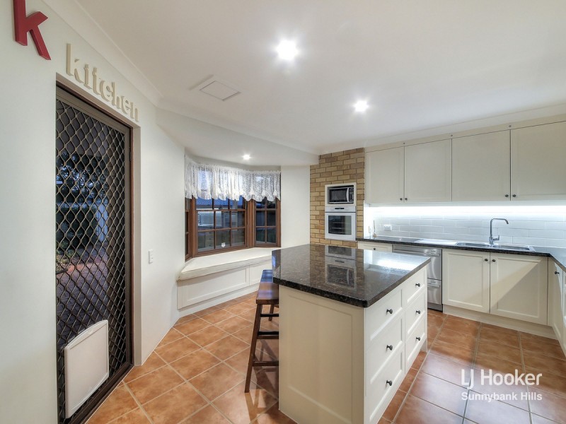 16 Orpheus Street, Robertson QLD 4109