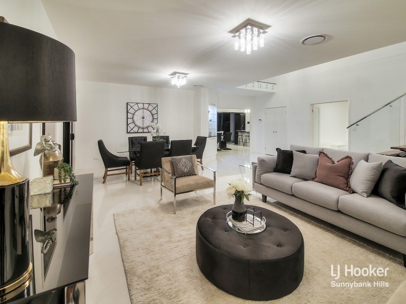 10 Chalmers Place, Sunnybank QLD 4109