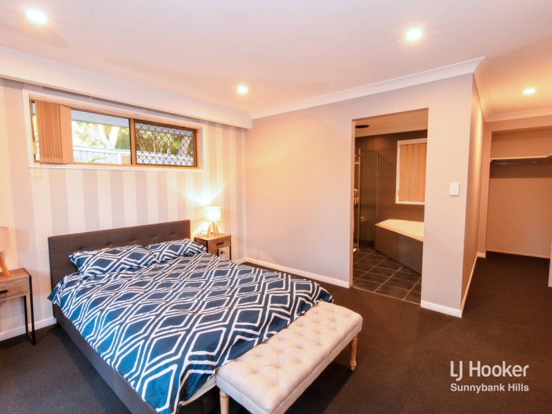 33 Lewis Place, Calamvale QLD 4116