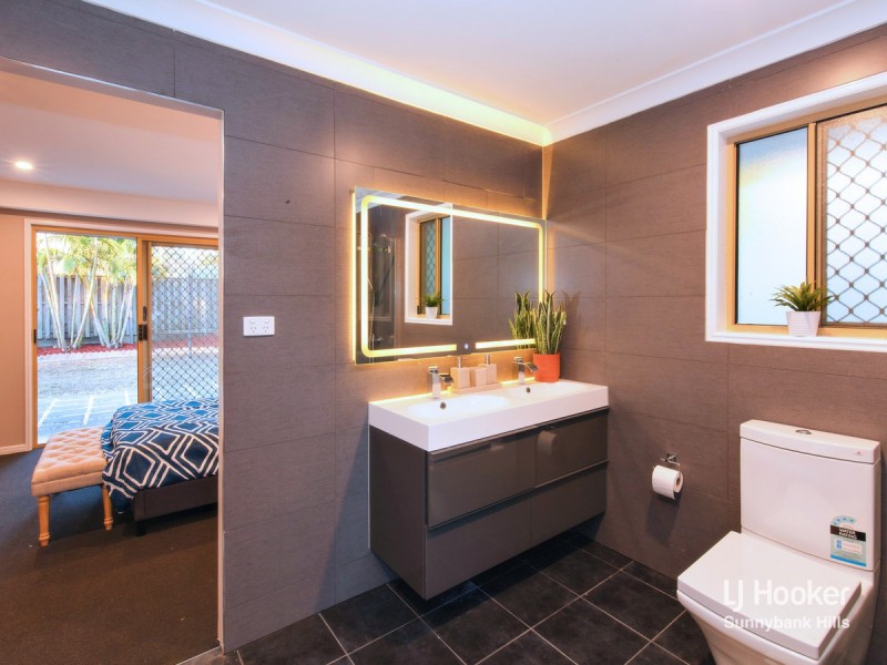 33 Lewis Place, Calamvale QLD 4116