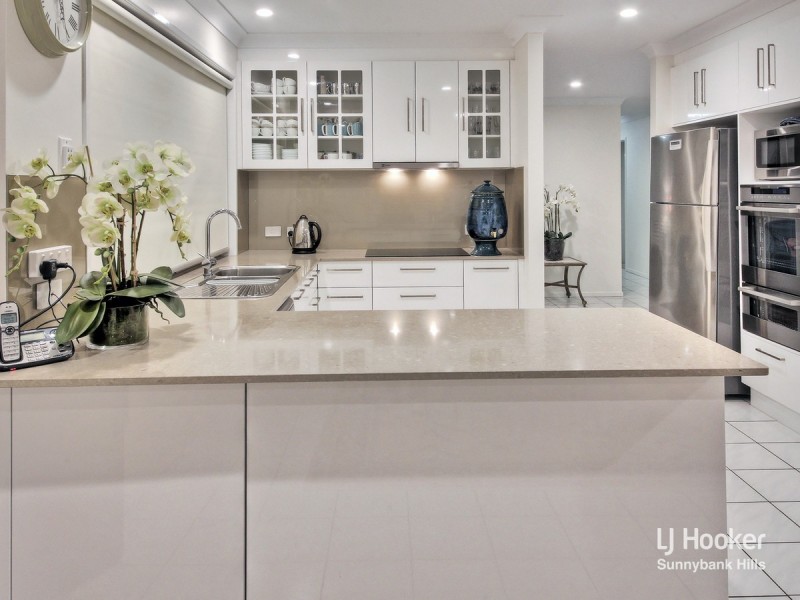 4 Allara Place, Eight Mile Plains QLD 4113