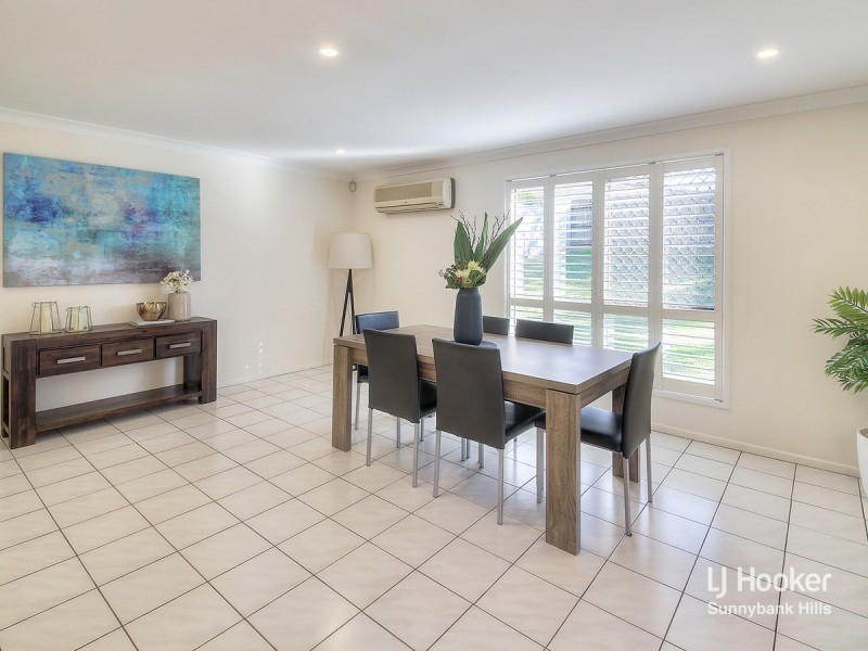 4 Allara Place, Eight Mile Plains QLD 4113