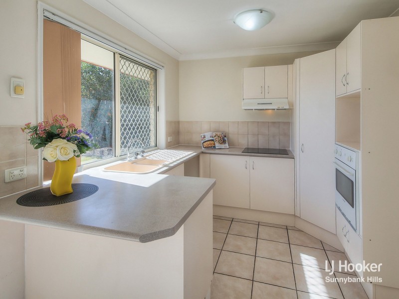 30 Lewis Place, Calamvale QLD 4116