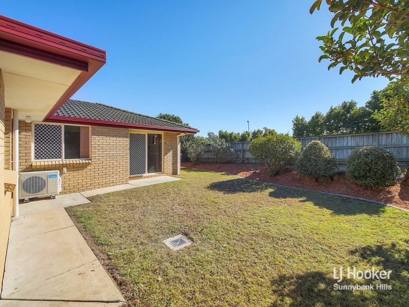 30 Lewis Place, Calamvale QLD 4116