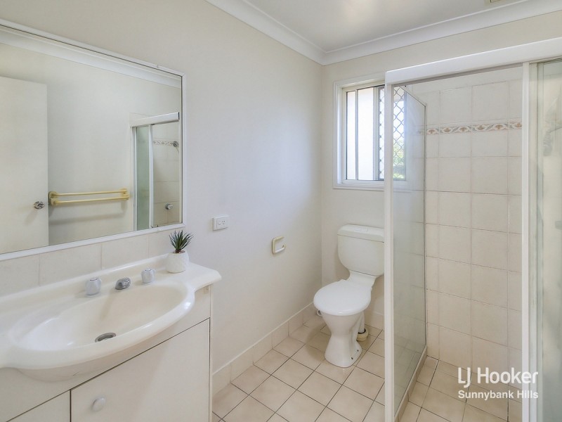 30 Lewis Place, Calamvale QLD 4116