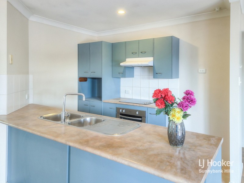 37 Robinson Crescent, Runcorn QLD 4113
