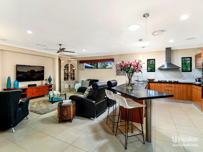 5 Preston Court, Calamvale QLD 4116