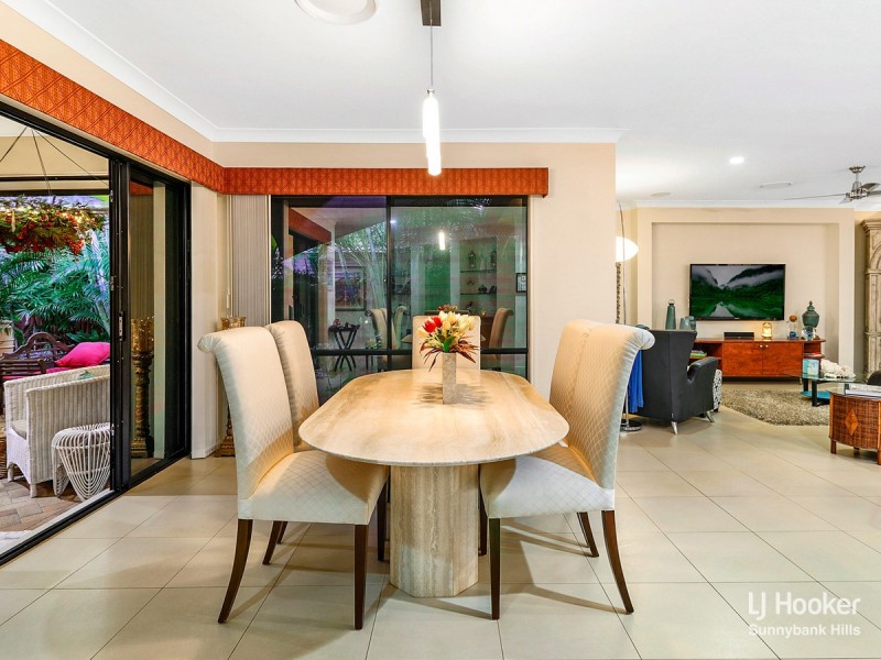 5 Preston Court, Calamvale QLD 4116