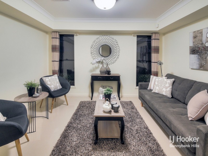 8 Alfred Circuit, Calamvale QLD 4116