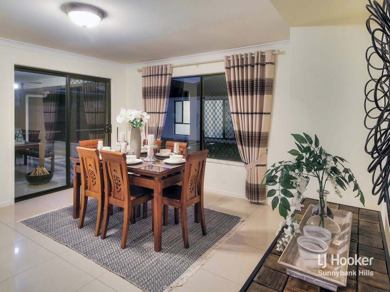 8 Alfred Circuit, Calamvale QLD 4116