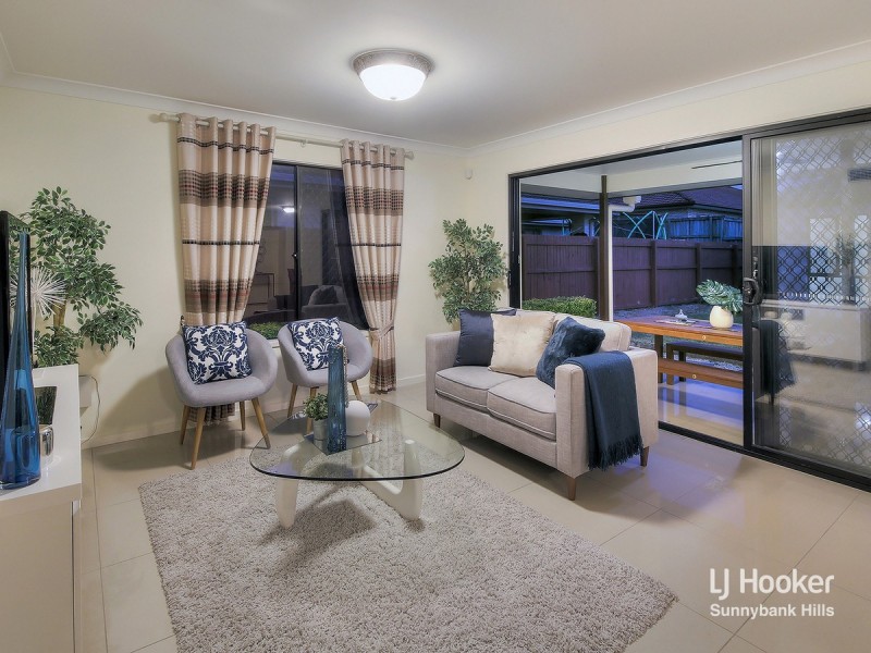 8 Alfred Circuit, Calamvale QLD 4116