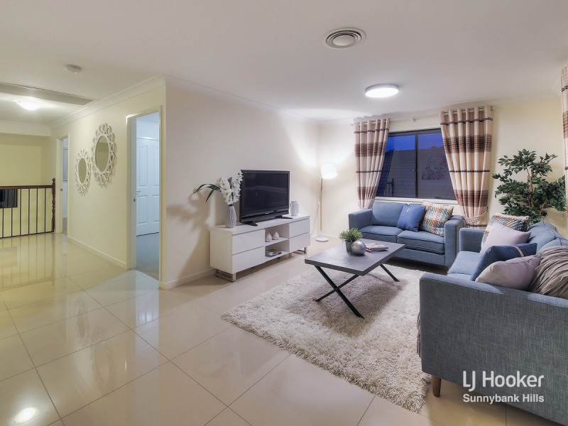 8 Alfred Circuit, Calamvale QLD 4116