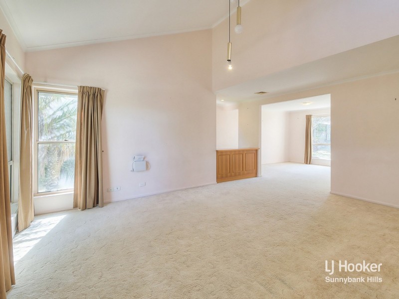 8 Parklands Street, Calamvale QLD 4116