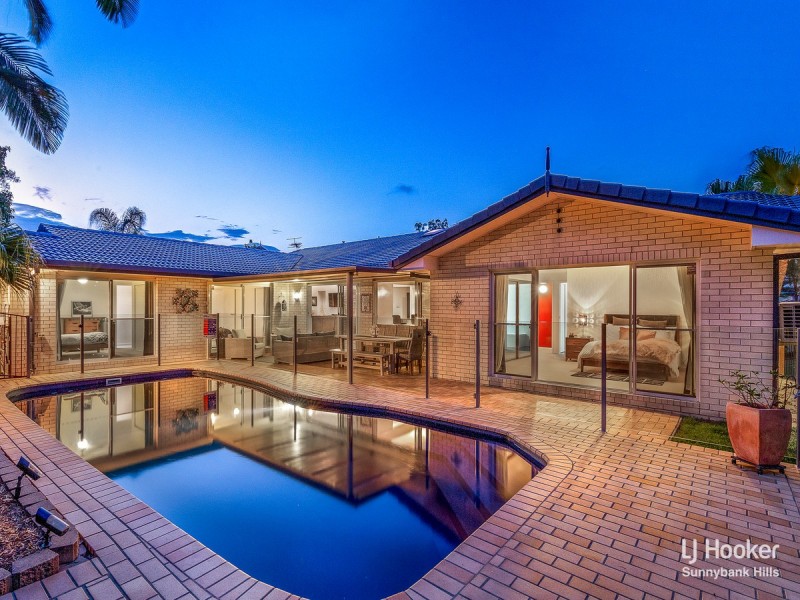 14 Cleveland Place, Stretton QLD 4116