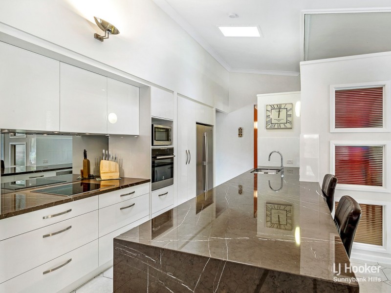 14 Cleveland Place, Stretton QLD 4116