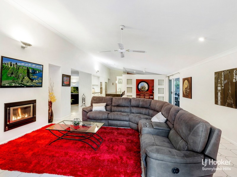 14 Cleveland Place, Stretton QLD 4116