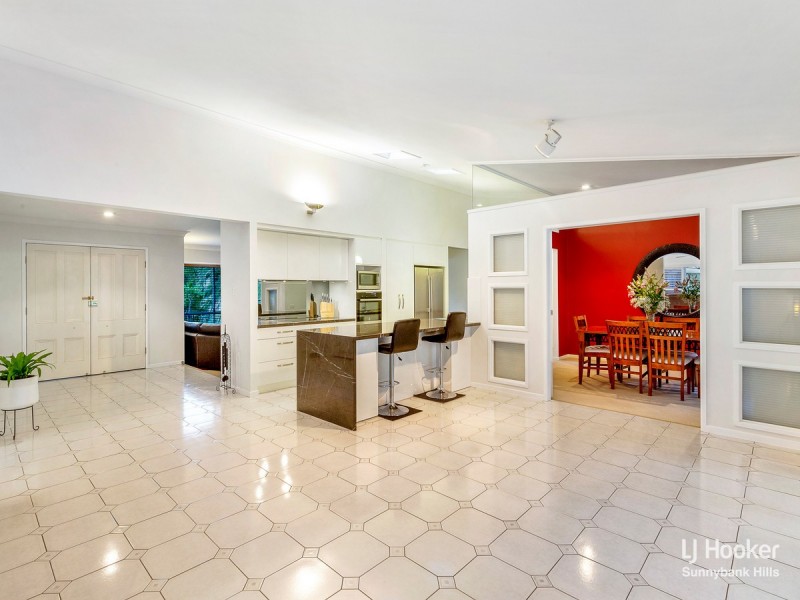 14 Cleveland Place, Stretton QLD 4116