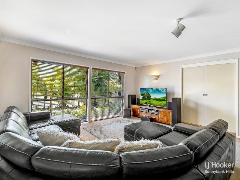 14 Cleveland Place, Stretton QLD 4116