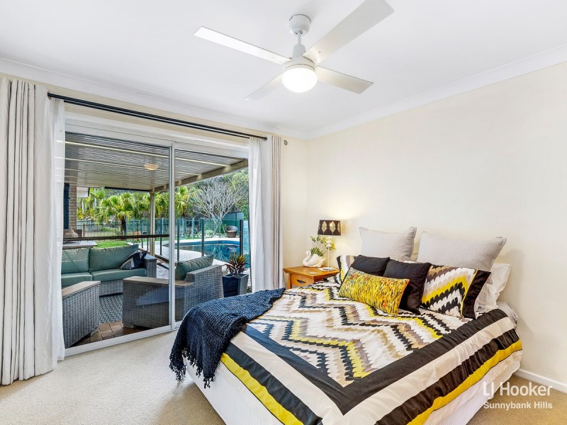 14 Cleveland Place, Stretton QLD 4116