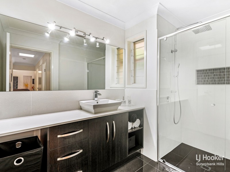 14 Cleveland Place, Stretton QLD 4116