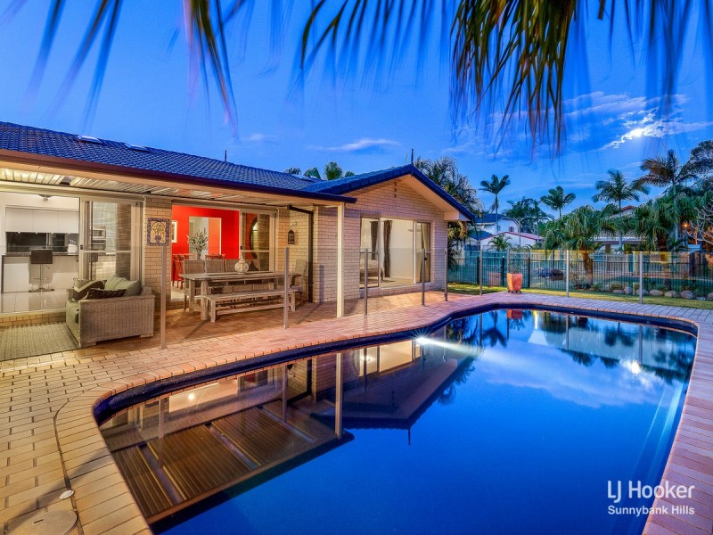14 Cleveland Place, Stretton QLD 4116