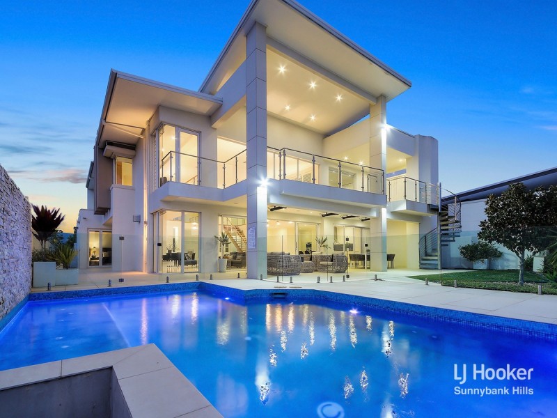 32 Windward Place, Jacobs Well QLD 4208